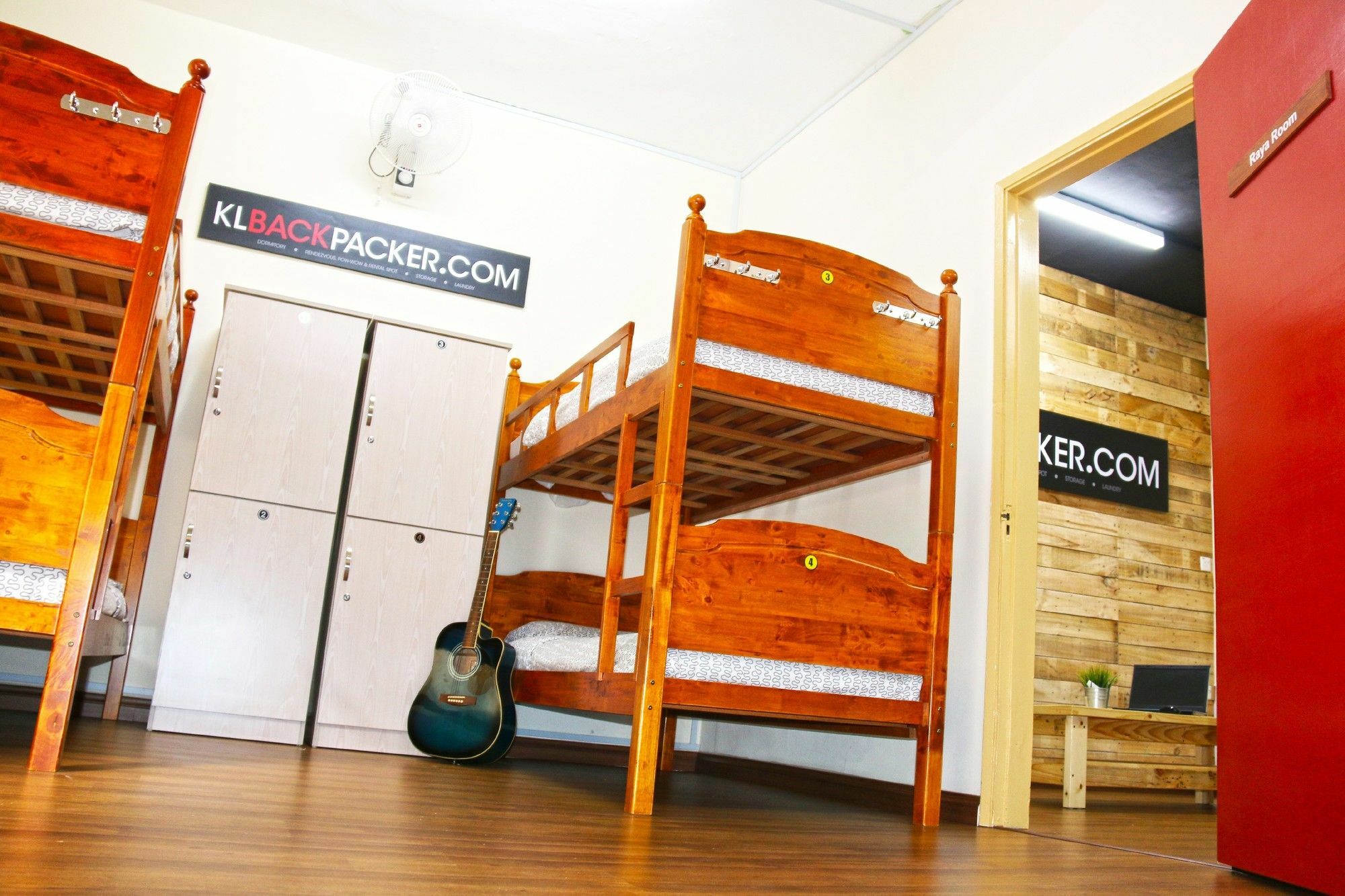 Klbackpacker.Com Hostel Куала Лумпур Екстериор снимка