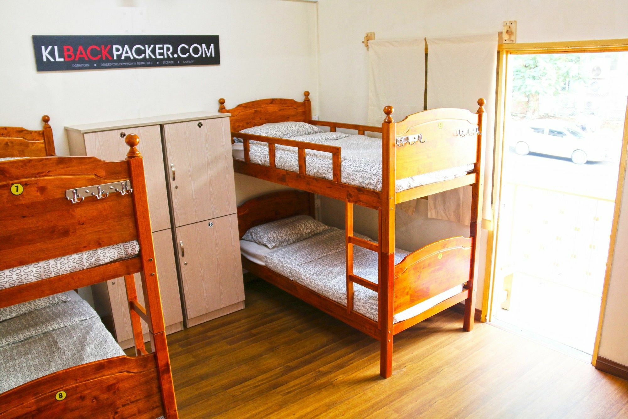 Klbackpacker.Com Hostel Куала Лумпур Екстериор снимка